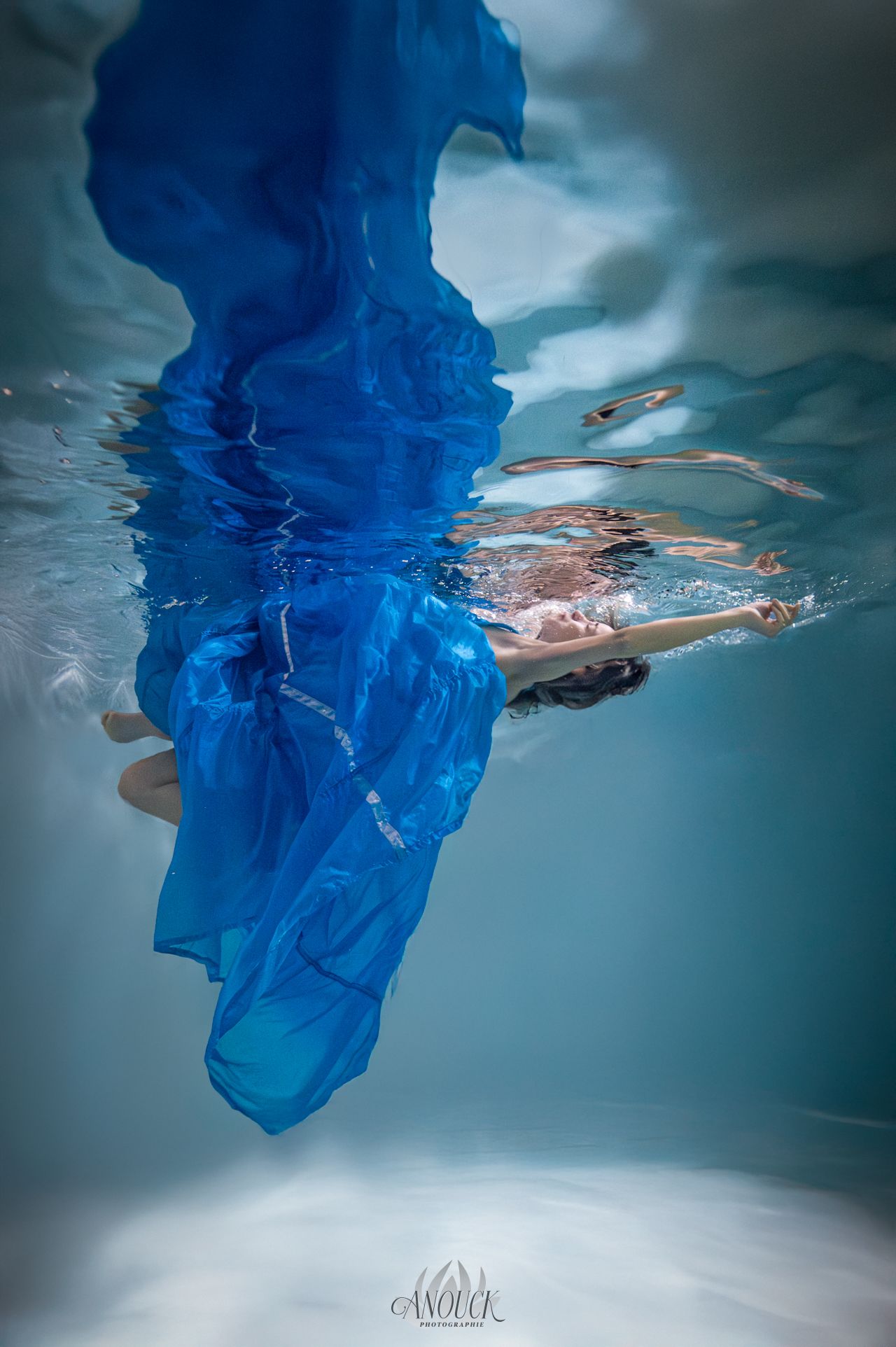 Portrait photo seconde peau sous l'eau en Suisse Romande
